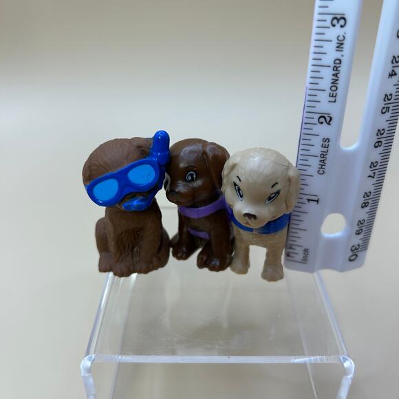 Barbie Dolphin Magic Ocean View Boat Playset 3 Replacement Dogs As Pictured 1.5" - Picture 2 of 6